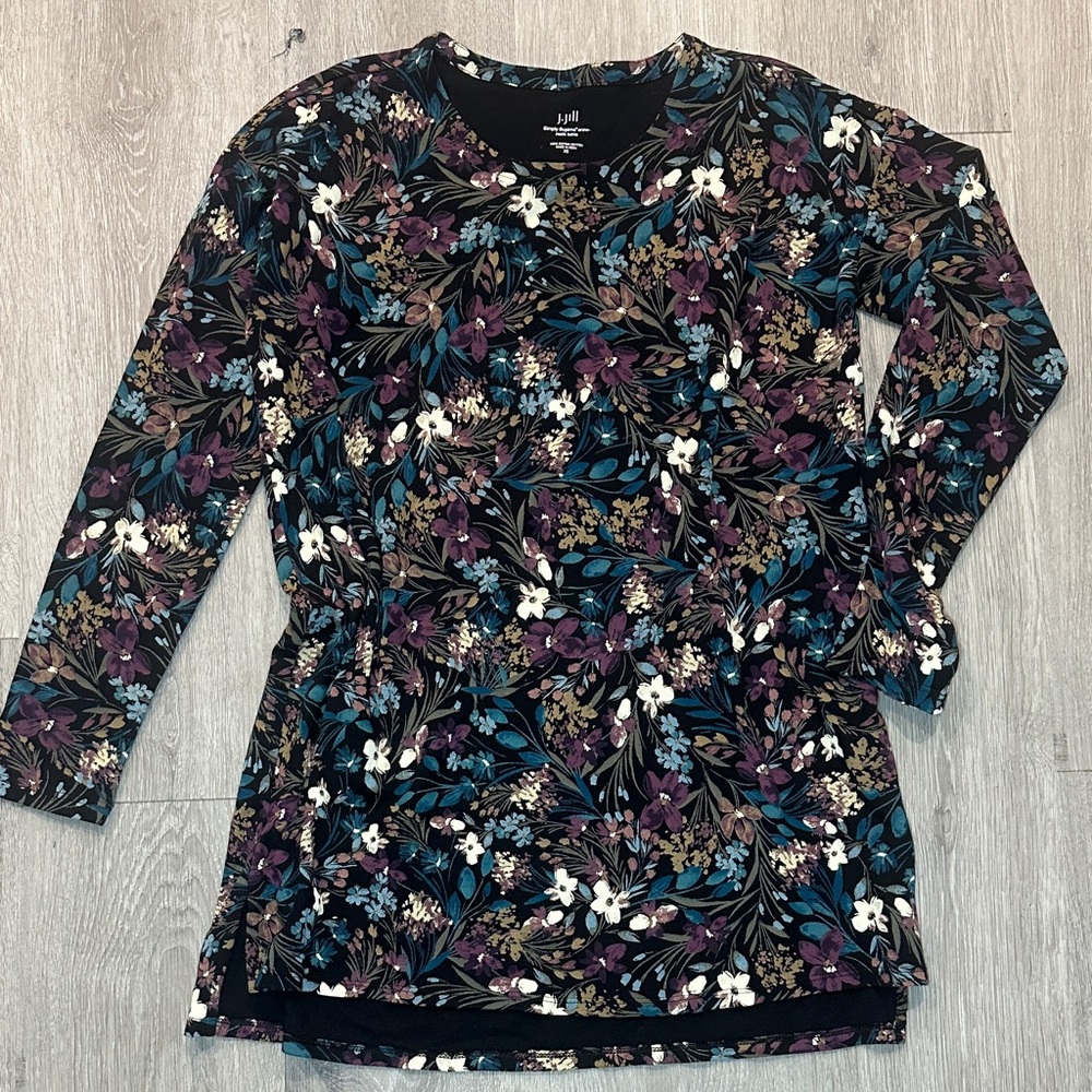 J. Jill Women's Long Sleeve Pima Cotton Floral Tunic - Black, Purple, and Blue.